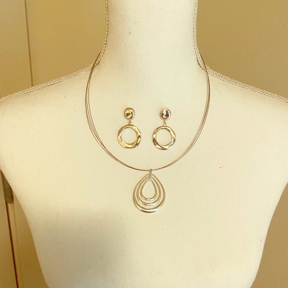 Silver Necklace & Earring Set